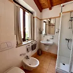 キャンプ場 La Rocca Village 3*