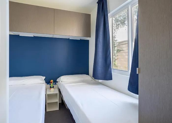 La Rocca Village Кемпінг