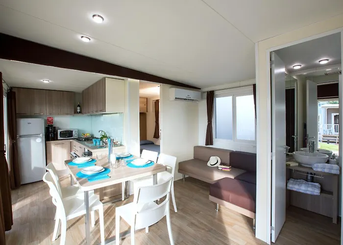 Кемпінг La Rocca Village 3*