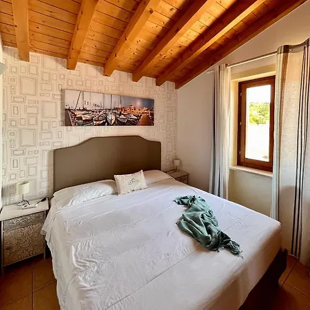 拉罗卡露营地 3*