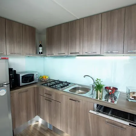 拉罗卡露营地 巴多利诺