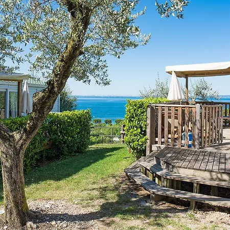 拉罗卡露营地 巴多利诺