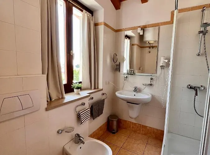 Campsite La Rocca Village 3*